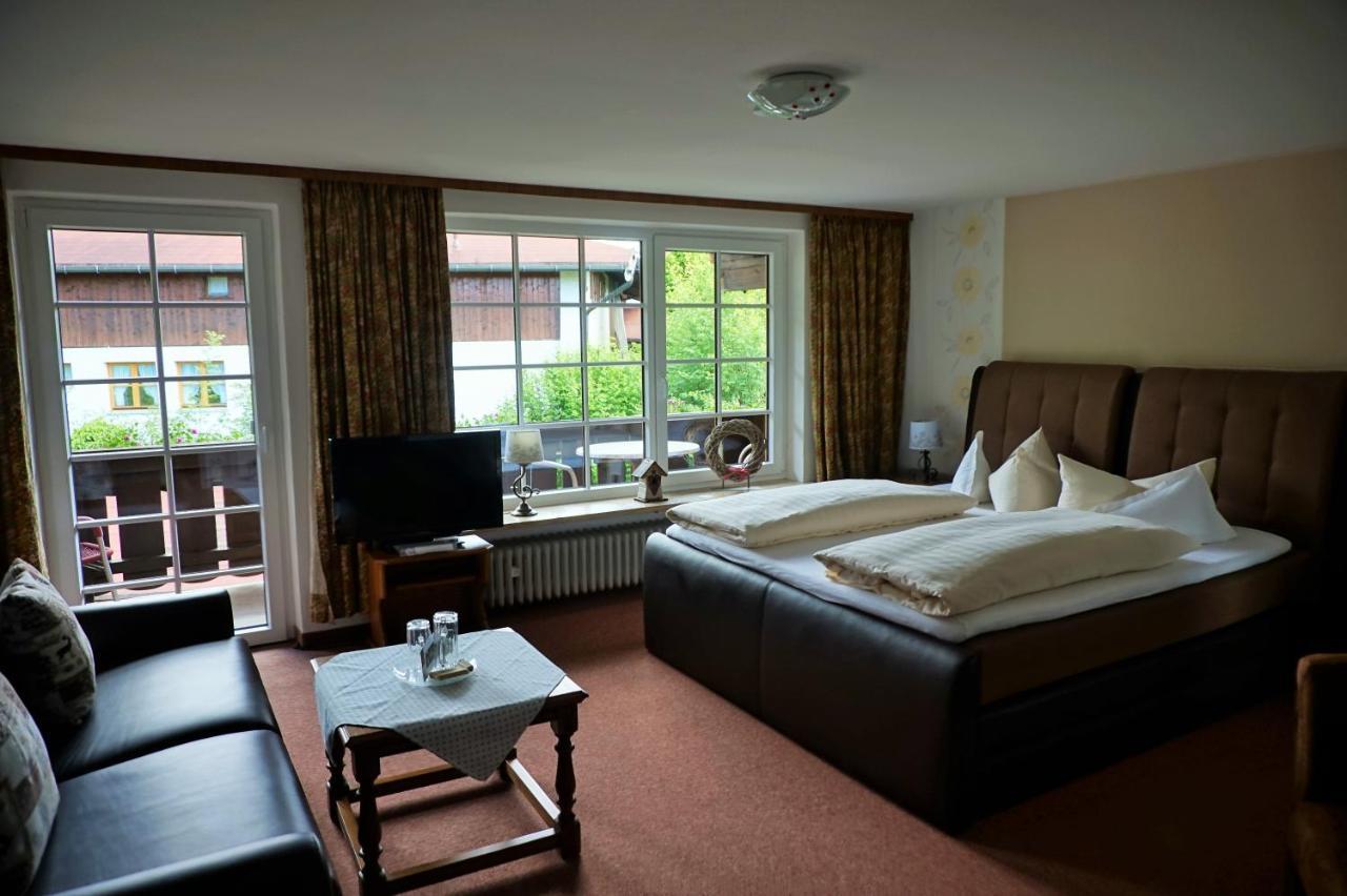 Garni Liberia Guest house 3*